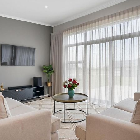 Pride Of Pinot - Martinborough Holiday Home Экстерьер фото