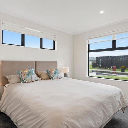 Pride Of Pinot - Martinborough Holiday Home Экстерьер фото