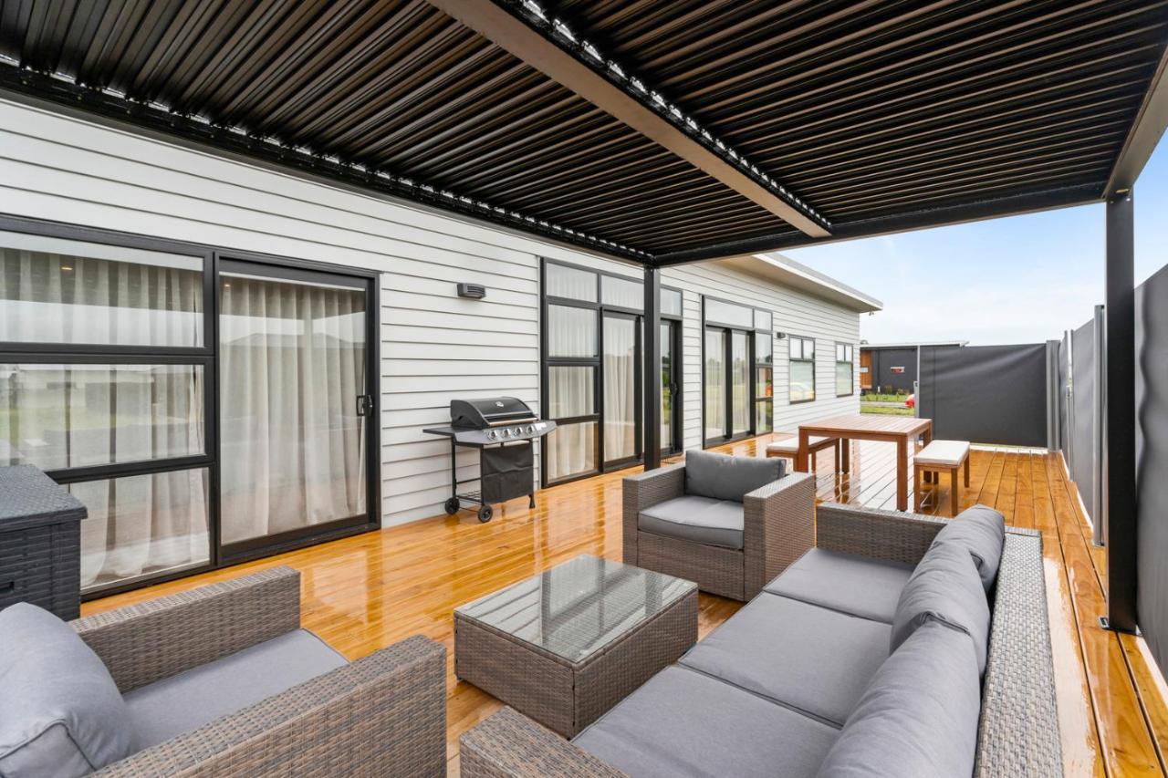 Pride Of Pinot - Martinborough Holiday Home Экстерьер фото