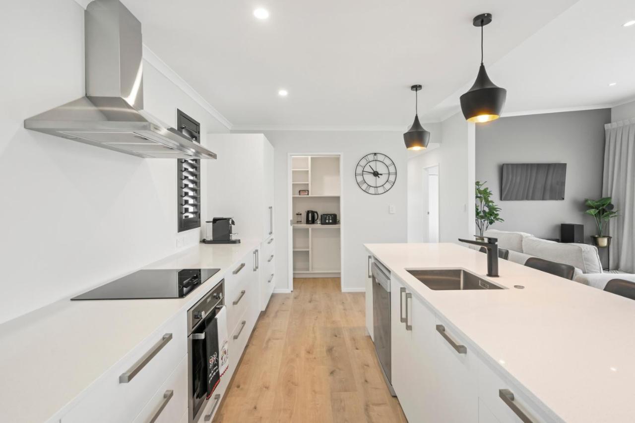 Pride Of Pinot - Martinborough Holiday Home Экстерьер фото